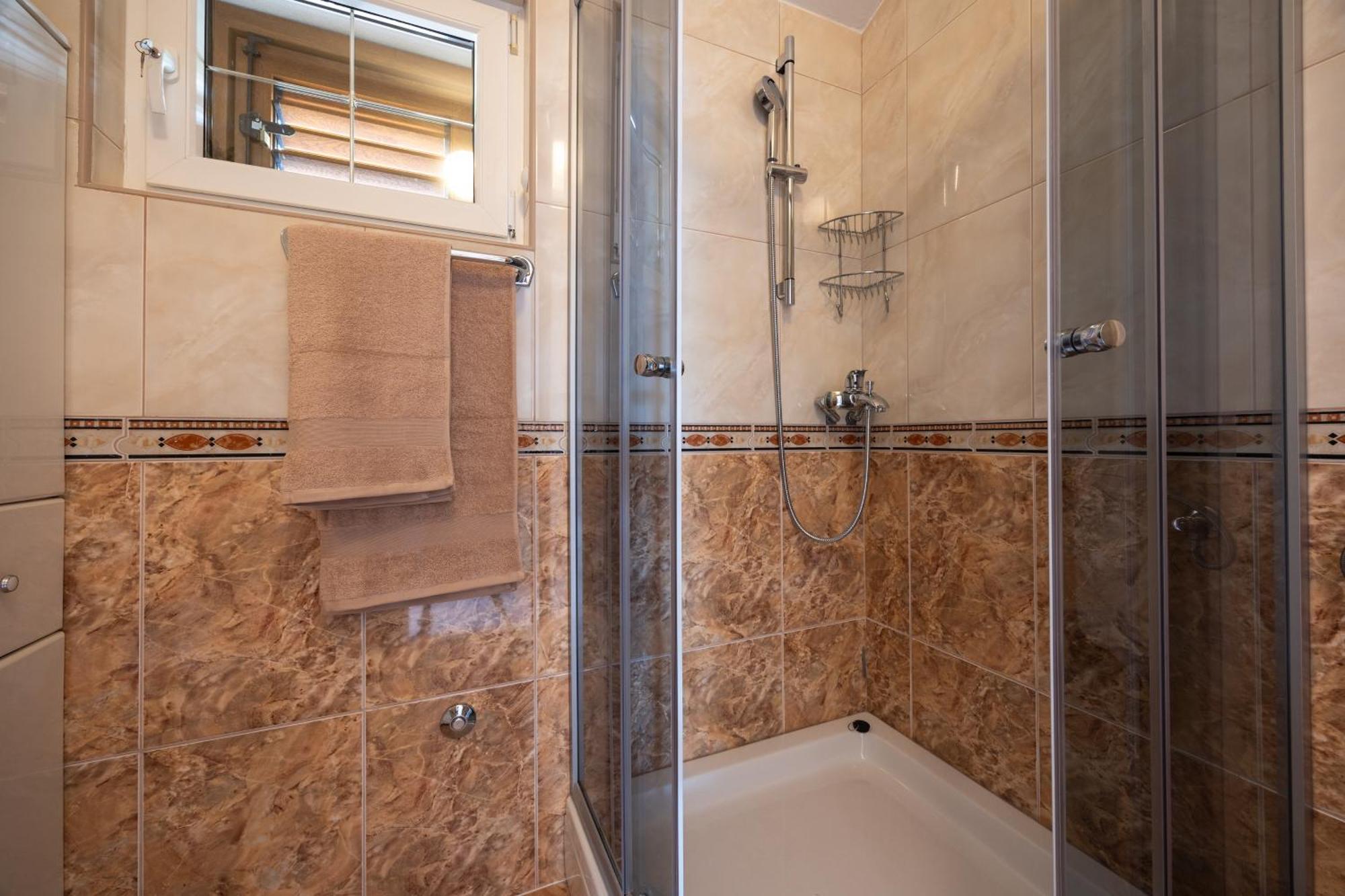 Kapetan Jure Apartament Brela