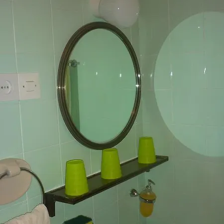 Apartments Kapetan Jure Brela Room photo