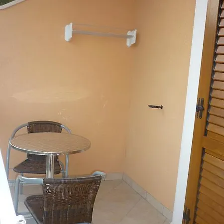 Apartments Kapetan Jure Brela Room photo