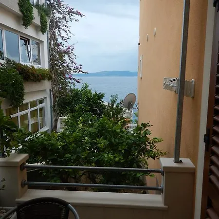 Apartments Kapetan Jure Brela Exterior photo