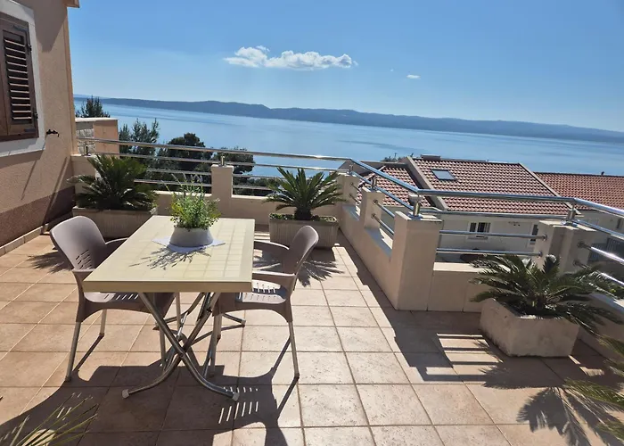 Apartments Kapetan Jure