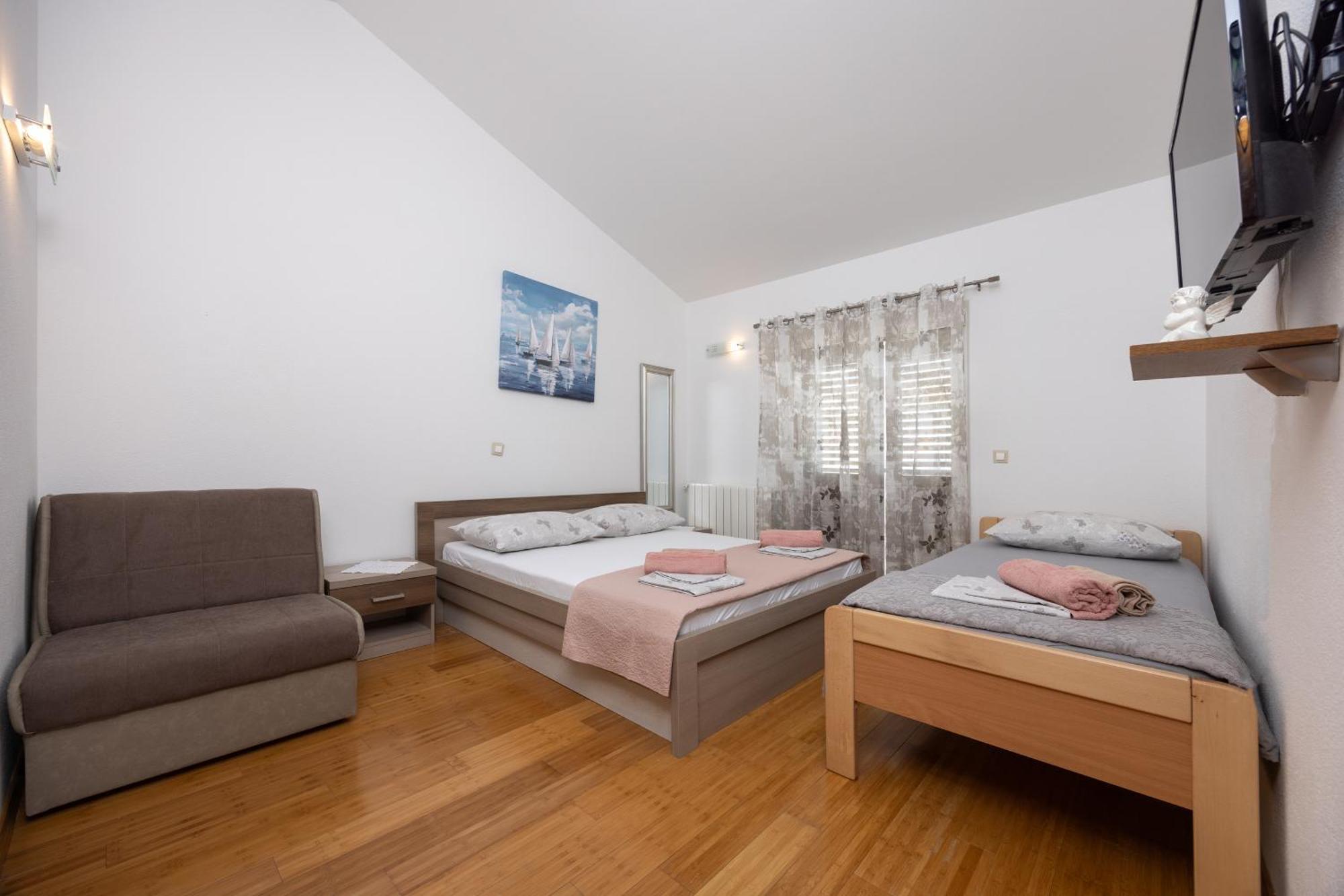 Apartment Kapetan Jure *